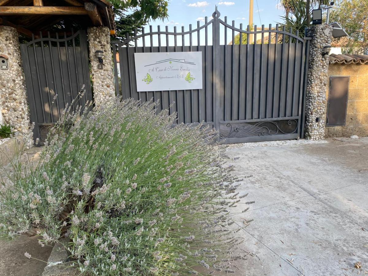 A Casa Di Nonna Emilia Acomodação com café da manhã Campagna Exterior foto