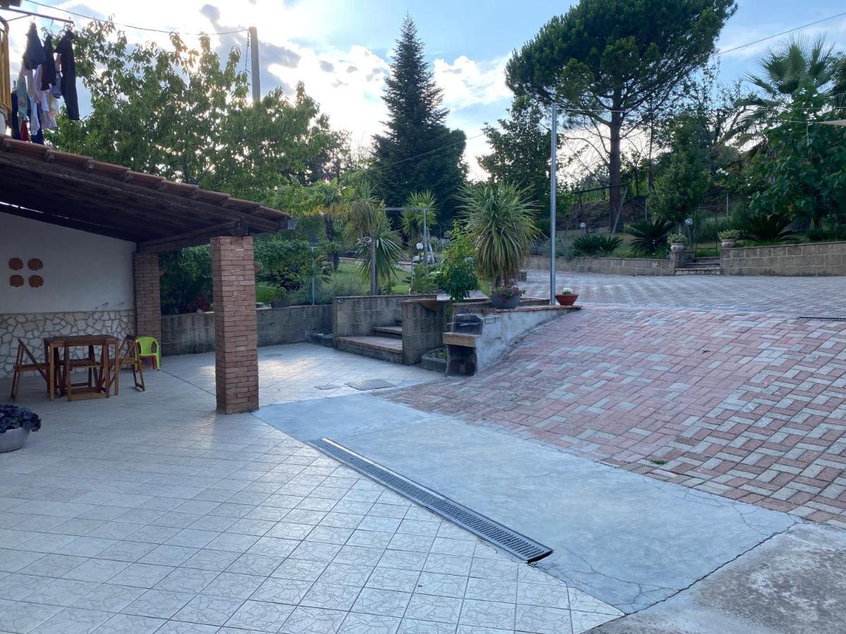 A Casa Di Nonna Emilia Acomodação com café da manhã Campagna Exterior foto